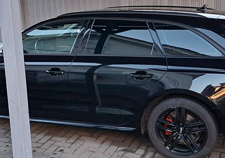 Audi A4 40 TFSI S tronic S line Avant S line