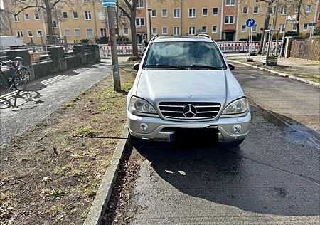 Mercedes-Benz ML 500 AMG Line