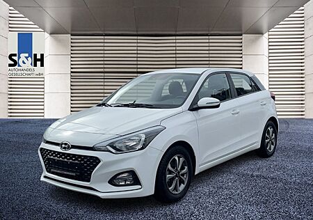 Hyundai i20 Trend PDC SHZ 5türig