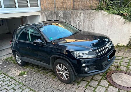 VW Tiguan Volkswagen 1.4 TSI DSG BlueMotion Tech Trend & F...