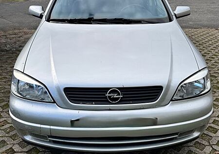 Opel Astra 1.6 Automatik -