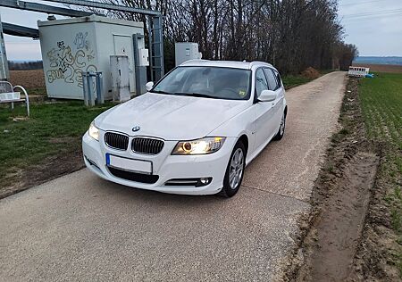 BMW 320i Touring Edition Exclusive Edition Exclusive