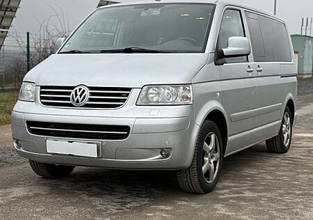VW T5 Multivan Volkswagen Highline