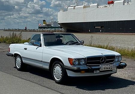 Mercedes-Benz SL 560