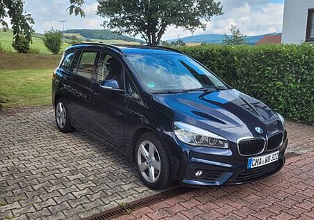 BMW 2er 218d Advantage, Diesel, 8-fbereift gepflegt