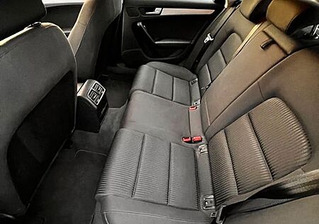 Audi A4 2.0 TDI 100kW ultra Attraction Avant Attr...