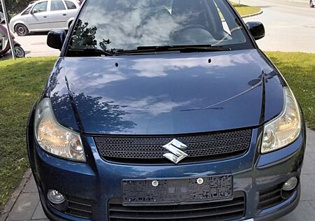 Suzuki SX4 Club ALLRAD MIT TÜV