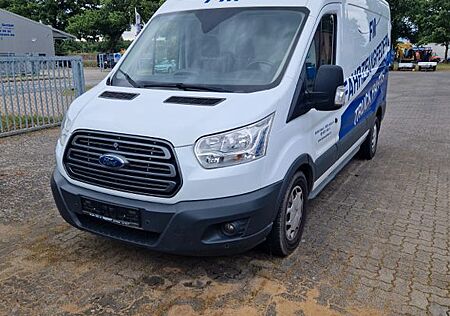 Ford Transit Transporter (Motorschaden)