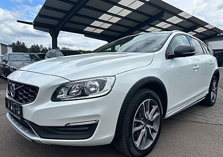 Volvo V60 CC V60 Cross Country Nav Virtual Scheckheft PERFEKT