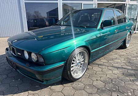 BMW M5 3,6 Lagunengrün Limo Leder H-Zulassung