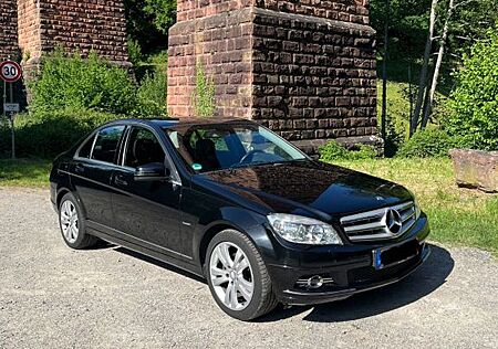 Mercedes-Benz C 200 CGI BlueEFFICIENCY AVANTG. Autom. AVAN...