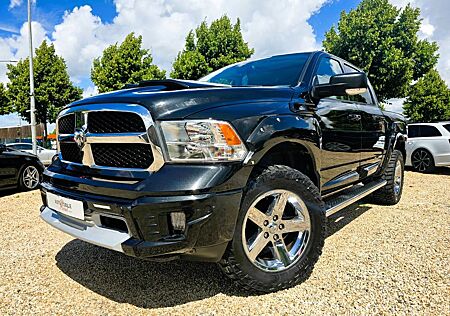 Dodge RAM 1500 5.7 4x4 / Monster / Dt.EZ / CleanCarfax