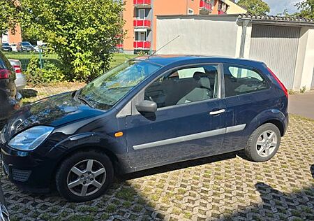 Ford Fiesta 1.3 44 kW Ambiente Ambiente