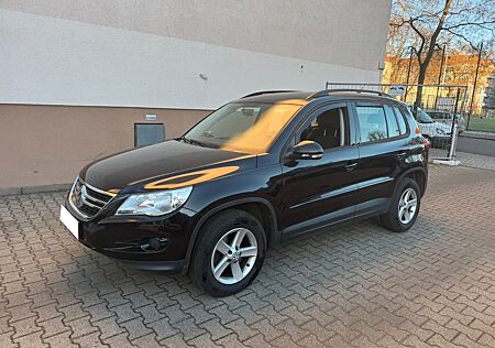 VW Tiguan Volkswagen Track & Field 4Motion DSG TÜV 11.25