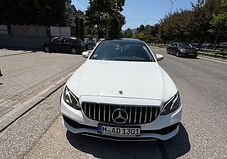 Mercedes-Benz E 220 d EXCLUSIVE Autom. EXCLUSIVE