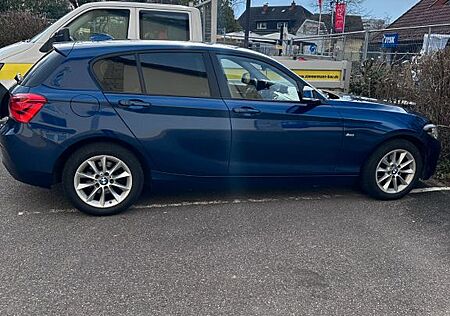 BMW 116d Sport Line Sport Line