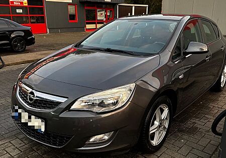 Opel Astra 1.6 J Sport