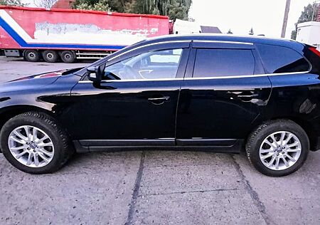 Volvo XC 60 XC60 2.4D DRIVe Summum 2WD Schaltgetribe.