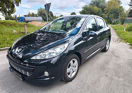 Peugeot 207 Forever 95 VTi Forever,52800km, Einparkhilfe