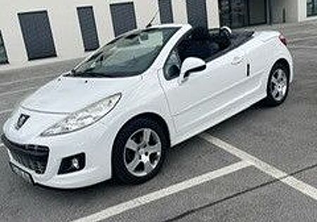 Peugeot 207 CC Black & White Edition 120 Black & Whi...
