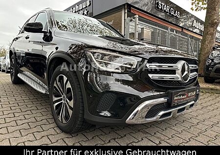 Mercedes-Benz GLC 220 d 4Matic / KAMERA-LEDER-AUT-SH-Mod.2021