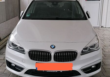 BMW 2er 225 Active Tourer 225xe iPerformance, ALLRAD
