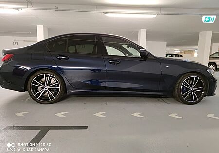 BMW 330d Limousine Modell M Sport (07LF)