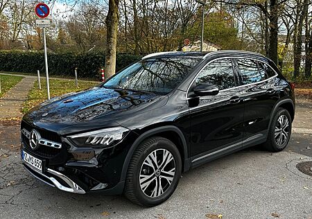 Mercedes-Benz GLA 200 DCT Junge Sterne Garantie bis 03/2027