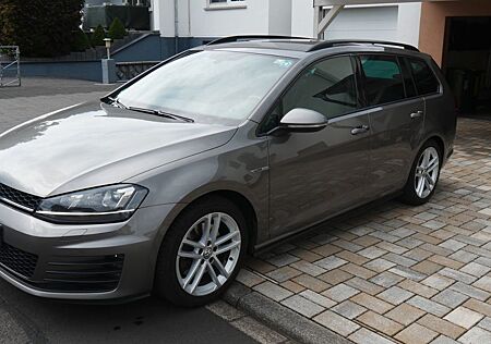 VW Golf Volkswagen GTD Variant