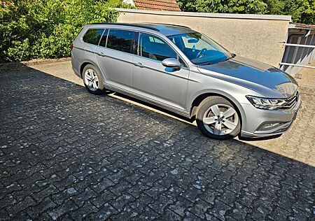 VW Passat Volkswagen 2.0 TDI SCR 140kW DSG Business Business