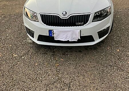 Skoda Octavia 2.0 TSI DSG RS Combi RS