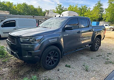 Toyota Hilux Invincible Netto:37.000