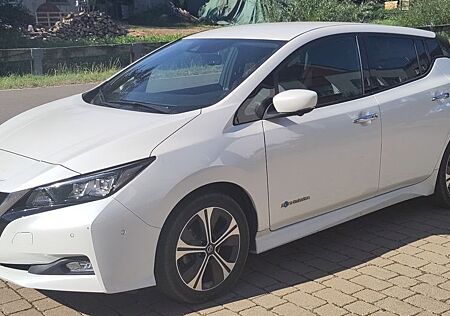 Nissan Leaf 40KWH TEKNA 90kw