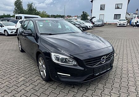 Volvo V60 *SCHECKHEFT*AUTOMATIK*KAMERA*PDC*KLIMAAUT*