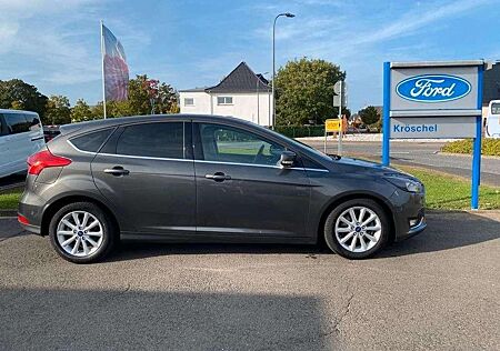 Ford Focus 2,0l TDCI Automatik Titanium Top Zustand