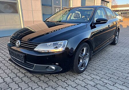 VW Jetta Volkswagen VI Highline Teilleder, Klimaautomatik