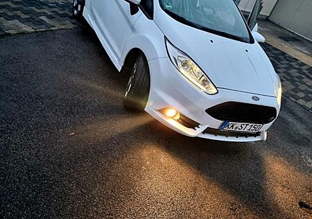 Ford Fiesta ST 1,6 Zahnriemen und Getriebe Neu