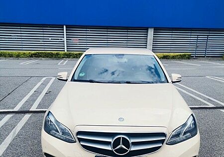 Mercedes-Benz E 220 9G AVANTGARDE BlueTEC Autom.