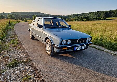 BMW 316 E30