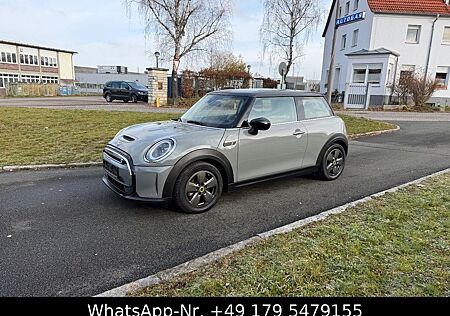 Mini Cooper SE Essential Trim, PDC, SHZ, 1.Hand, ...