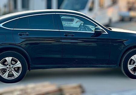 Mercedes-Benz GLC 300 TOP! de 4MATIC Coupé Autom. PHEV/Diesel-