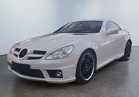 Mercedes-Benz SLK 300 AMG Line