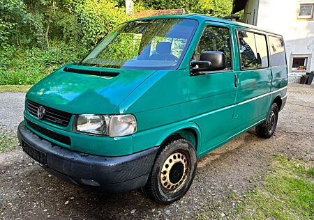 VW T4 Kombi Volkswagen T4 2.5 TDI,SYNCRO,SPERRE,Klima, neu lackiert