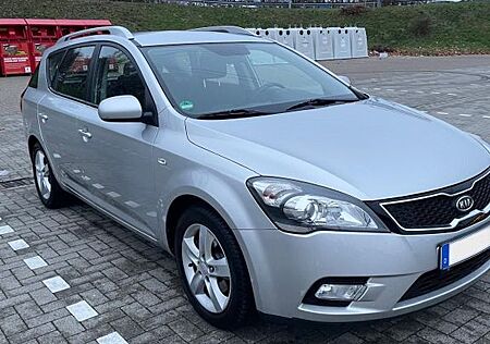 Kia Cee'd 1.4 Sportswagon *Klima*SHZ*Navi*Allwetter