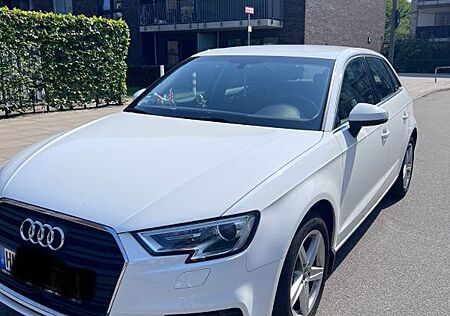Audi A3 35 TFSI Sportback -