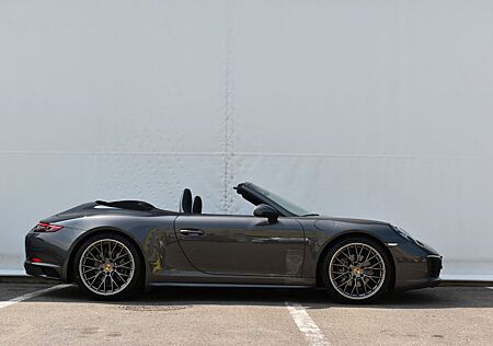 Porsche 911 Urmodell 911 Carrera 4 Sport Chrono
