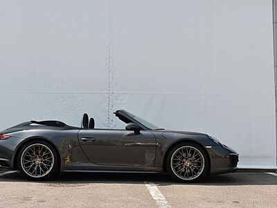 Porsche 911 Carrera 4 Sport Chrono