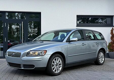 Volvo V50 2.4 Aut. KLIMAHU + Service NEU