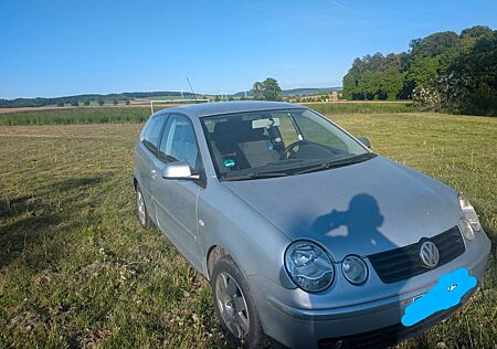 VW Polo Volkswagen 1.4 74kW Basis Basis