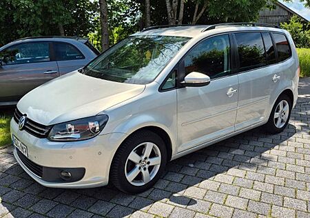 VW Touran Volkswagen 1.2 TSI Highline BlueMotion Technolog...